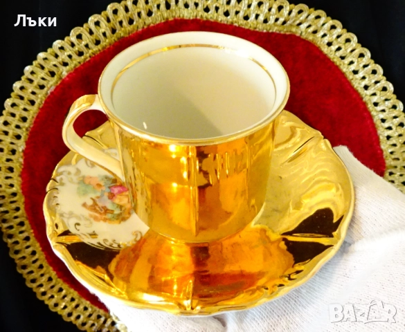 Италианска порцеланова чаша с чиния,злато,Фрагонар. , снимка 4 - Антикварни и старинни предмети - 52267779