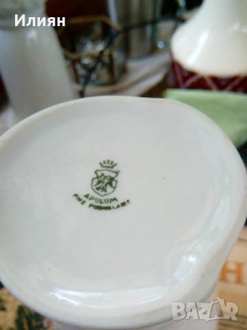 Красива винтидж порцеланова ваза , снимка 7 - Антикварни и старинни предмети - 41349515