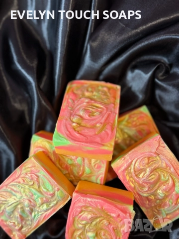 Домашен сапун с аромат на печена ябълка 🍎🍊портокал и канела, снимка 7 - Козметика за тяло - 52567619