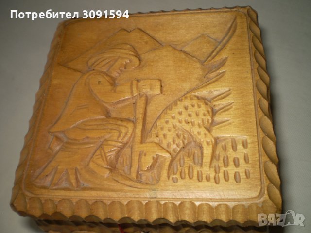 Ръчно изработена дърворезба кутия за бижута с ключ, снимка 5 - Други ценни предмети - 41656648