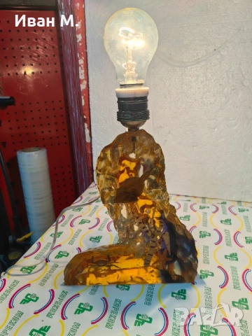Декоративна настолна лампа от смола , снимка 3 - Декорация за дома - 52318754