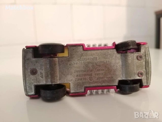 Matchbox England 1/64, снимка 4 - Колекции - 49386266