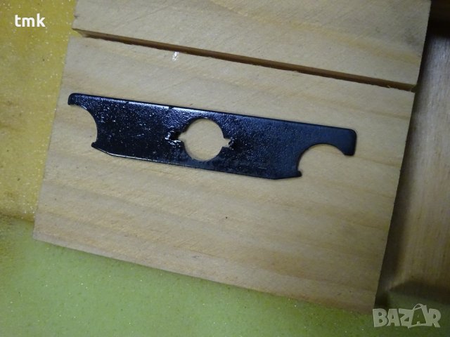 Микрометър SUHL 275-300 mm, 0.01 DDR Micrometer, снимка 4 - Шублери - 38732107