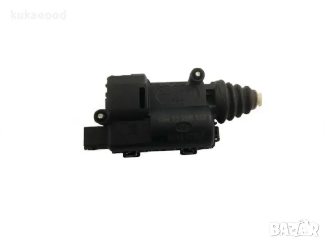 Мотор за заключване на резервоар за Opel Corsa E, снимка 2 - Части - 49060437