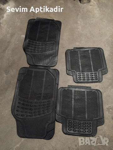 Гумени стелки комплект за автомобил 