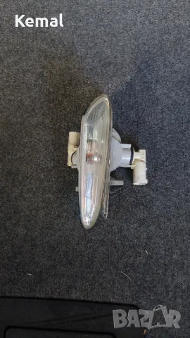 Мигачи за бмв е90, снимка 2 - Части - 47410726