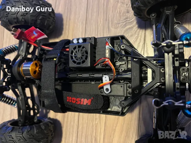 Hosim 1:10  безчеткова RC car  за възрастни и деца, 62+KMH високоскоростна Monster Truck, снимка 12 - Коли, камиони, мотори, писти - 49186375