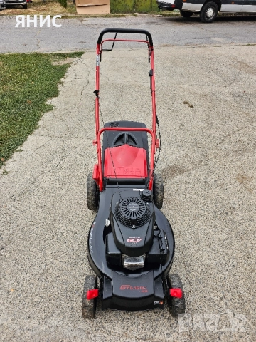 САМОХОДНА КОСАЧКА HONDA, КАТО НОВА , снимка 2 - Градинска техника - 51840474