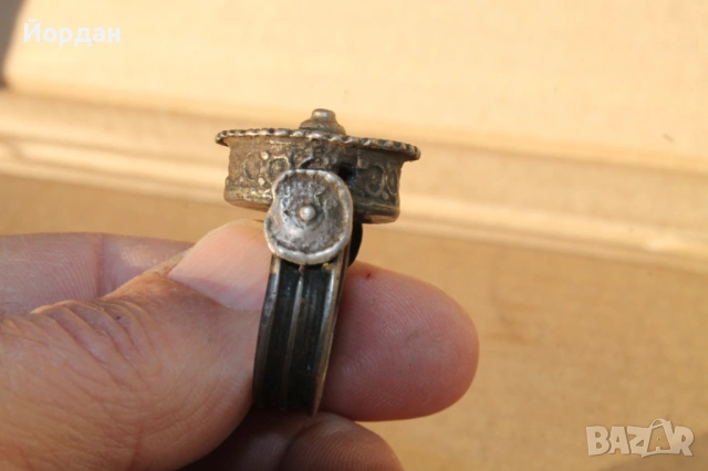 Възрожденски пръстен сачан, снимка 8 - Антикварни и старинни предмети - 53596757