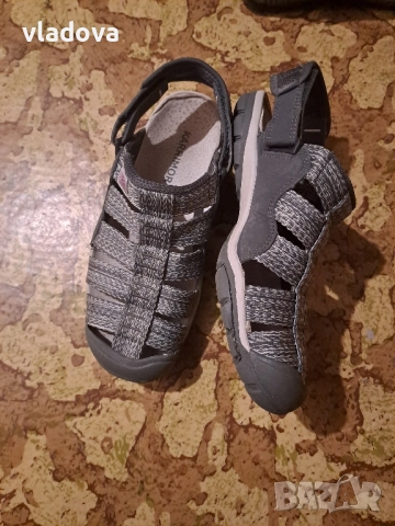 Дамски отворени обувки от Англия номер 38, снимка 3 - Дамски ежедневни обувки - 51684684