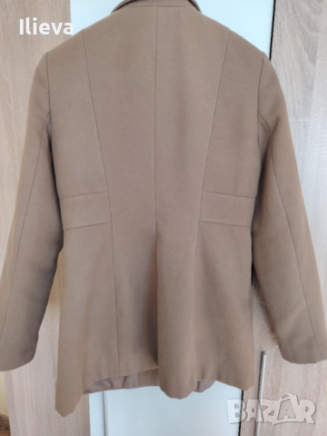 Дамско бежаво палто , снимка 2 - Палта, манта - 52107684