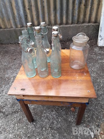 Ретро шишета и кутия, снимка 2 - Антикварни и старинни предмети - 44451266