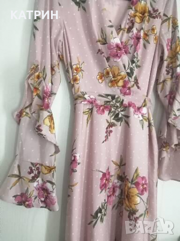 Прекрасна дамска рокля, снимка 2 - Рокли - 36362100