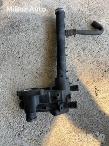 Корпус на термостата Фолксваген Голф 6 VW Golf