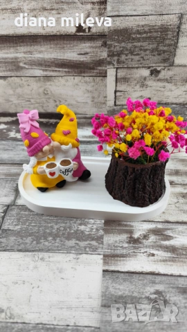 Комплект гипсокерамични гномчета и букет гипсофил!!, снимка 4 - Декорация за дома - 53090607