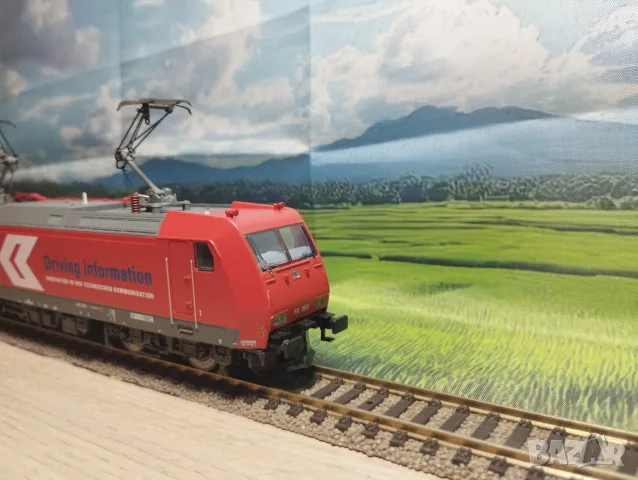 Електрически локомотив Piko BR185 HO 1/87, снимка 5 - Колекции - 55791536