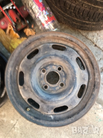 Продавам 2бр. стоманени джанти 4x100 14 цола, снимка 2 - Гуми и джанти - 51854456