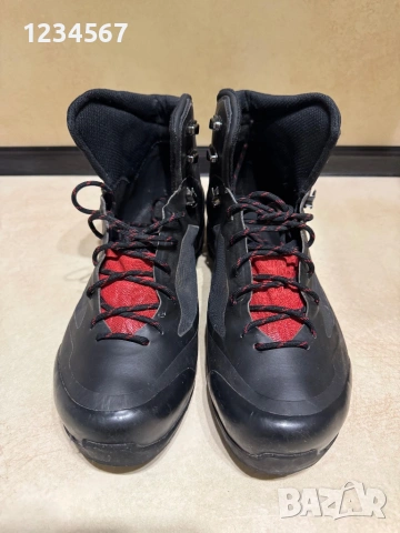 Arc'teryx Bora2 Mid GTX Hiking Boot., снимка 2 - Мъжки боти - 53384488