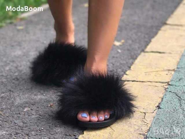 Модерни равни чехли с естествен пух 