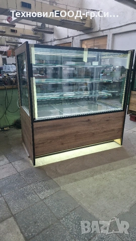 Сладкарска хладилна витрина 135