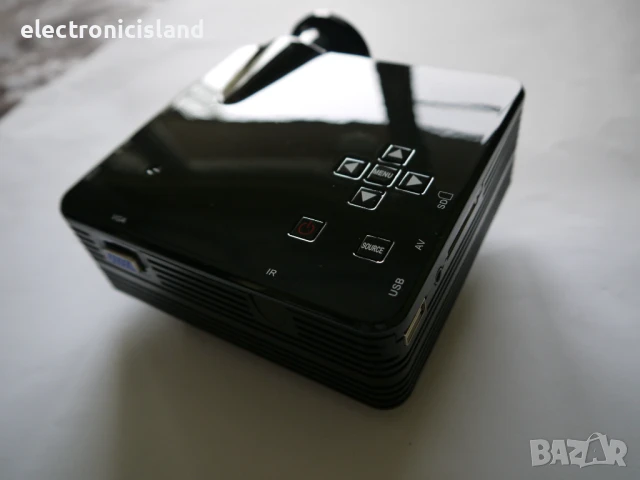 портативен LED проектор Geekwire LP-5A 640х480 400 лумена, FHD 1080P,HDMI/VAG/USB2.0/AV/SD card, снимка 14 - Плейъри, домашно кино, прожектори - 50746456