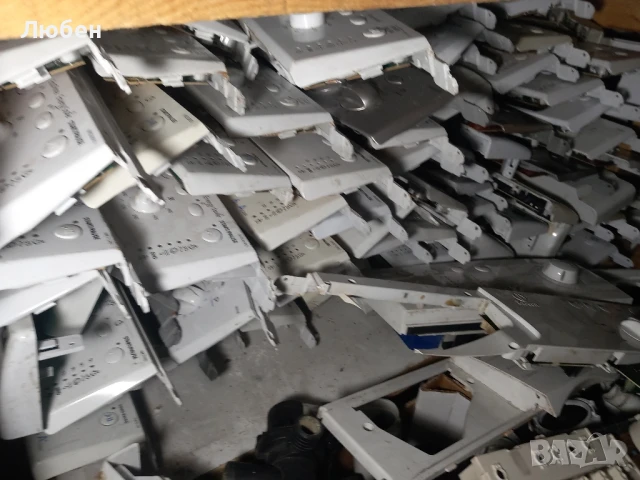 Продавам предни-лицеви платки за перални Ariston i Indesit за различни модели, снимка 2 - Перални - 50637055