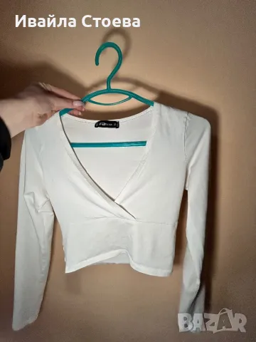 Бяла дамска блуза, снимка 3 - Блузи с дълъг ръкав и пуловери - 48487373