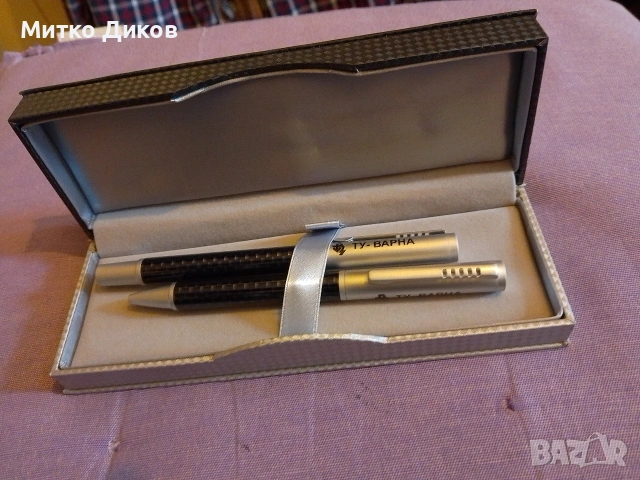 подаръчен комплект нов от две химикалки ролер и обикновена в под.кутия, снимка 7 - Други - 53566366