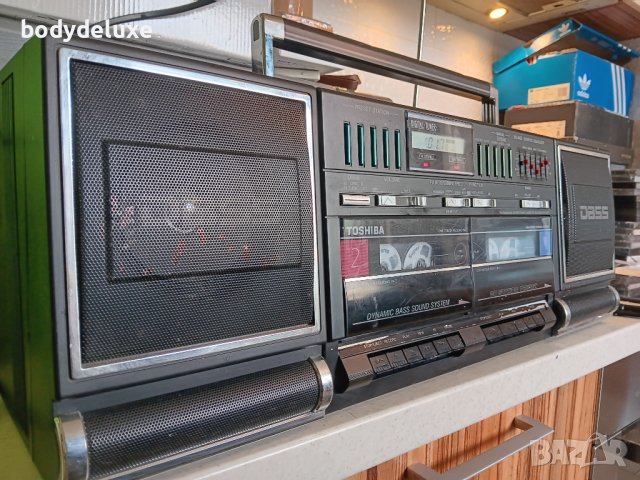 Toshiba RT-7077 радио двукасетъчен