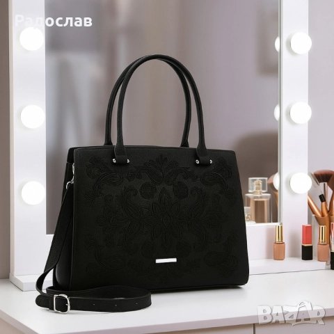 Дамска чанта-стил и практика в едно!, снимка 8 - Чанти - 51669018