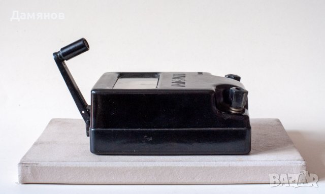 Mega - Omm Meter , с манивела, ВИНТИДЖ !, снимка 2 - Други инструменти - 41911750