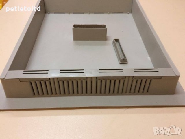 Сива Турбо Хранилка с капак Тип Табла , снимка 5 - За пчели - 30845795