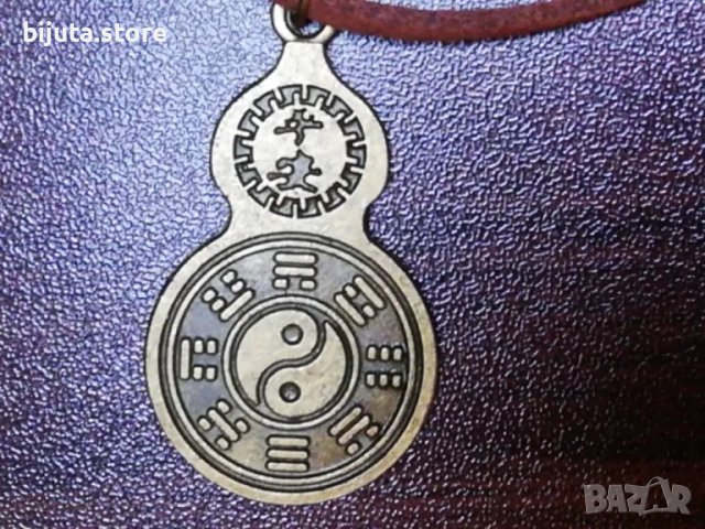 Древен китайски медальон