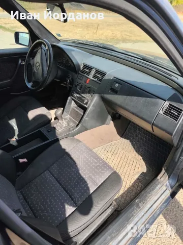 Mercedes-benz C 180, снимка 14 - Автомобили и джипове - 56351060