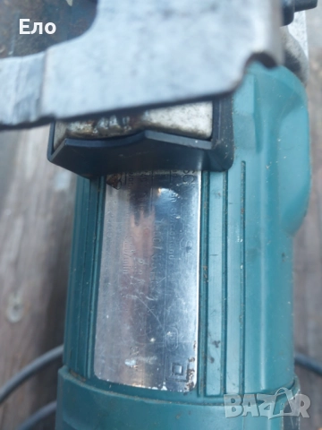 Прободен трион Bosch GST 60 PBE Зеге Бош и перфоратор макита, снимка 5 - Бормашини - 52233246