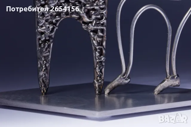 "Привличане - една стъпка по-близо"  Пластика скулптура Васил Братанов Artmind, снимка 4 - Статуетки - 49040255