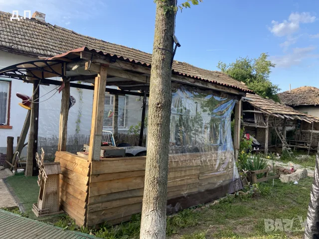 къща в село Ломци