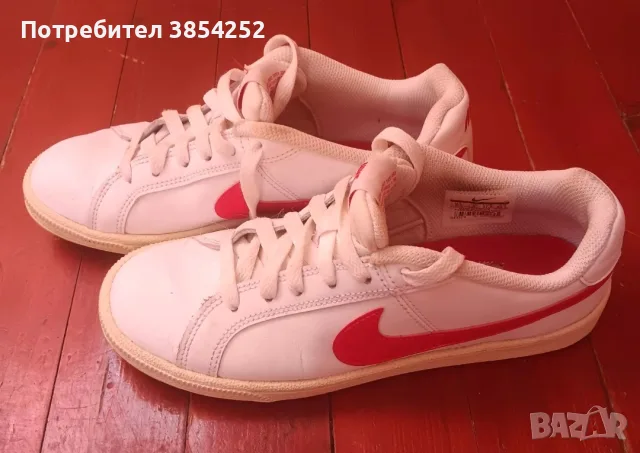 Дамски оригинални маратонки Nike 