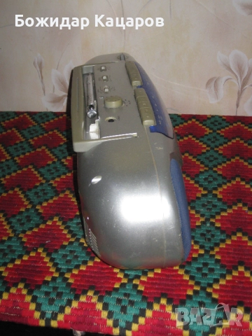 Стар касетофон. Цена 28 лева. Пращам по Еконт., снимка 3 - Радиокасетофони, транзистори - 51834798