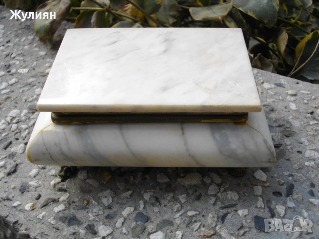 СТАРА МРАМОРНА КУТИЯ ЗА БИЖУТА , снимка 2 - Антикварни и старинни предмети - 53846555
