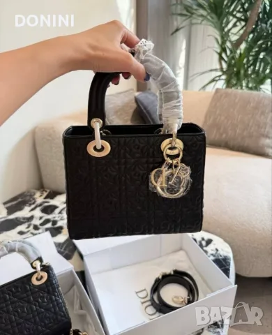 Christian Dior Дамска чанта, кожа, снимка 7 - Чанти - 56377856