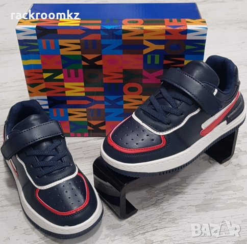 Детски кецове с лепенка с син цвят, снимка 4 - Детски обувки - 36056216