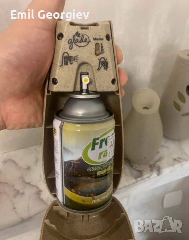 ароматизатори Glade 4 броя + 1 малък подарък, снимка 2 - Други стоки за дома - 53261384