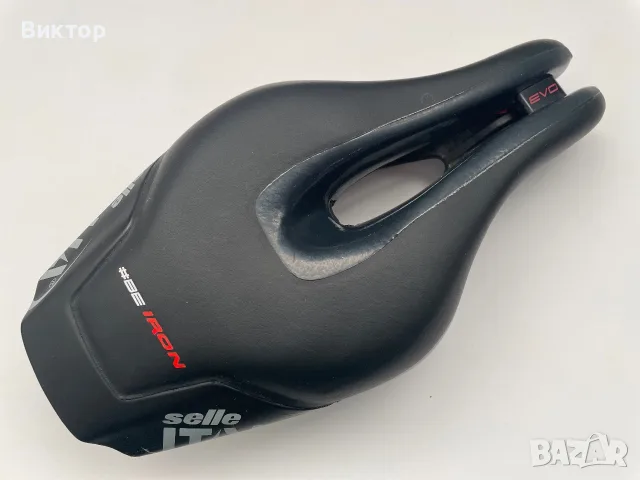 ТТ седалка Selle Italia Iron EVO Superflow (Карбонови релси), снимка 2 - Части за велосипеди - 56119648