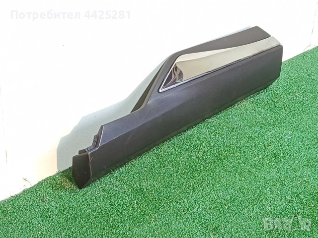 лайсна задна дясна врата Nissan X-trail 2021-2025 г. #1022V. 828706RA0B, снимка 3 - Части - 51641457