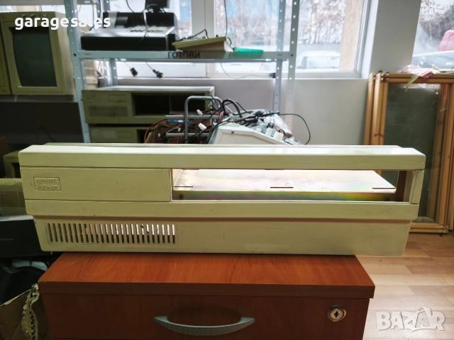 Преден капак Правец 16 за две флопита