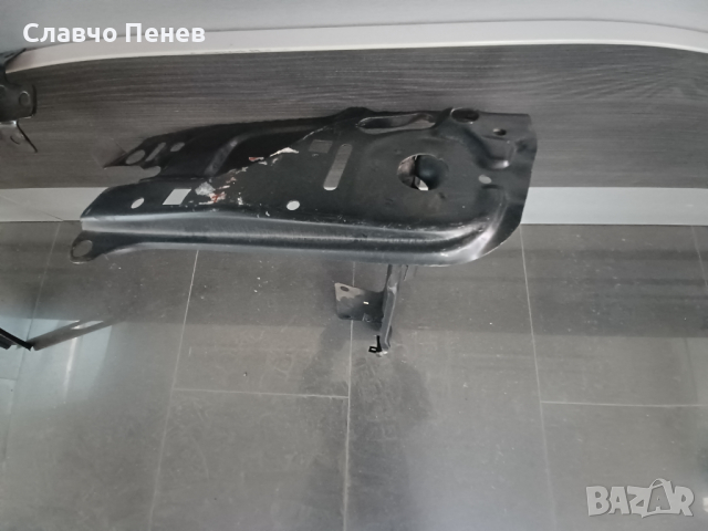 Основа за фар и други предна дясна и лява Audi 80 B3 и В4, снимка 4 - Части - 32943002