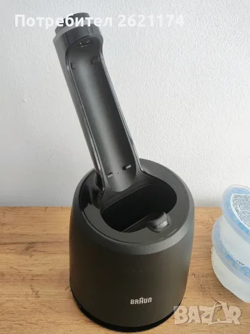 Станция за почистване и зареждане Braun , снимка 2 - Електрически самобръсначки - 55976282