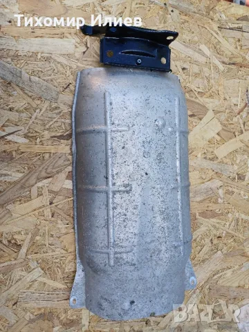 Предпазна ламарина за Мерцедес 190 1.8