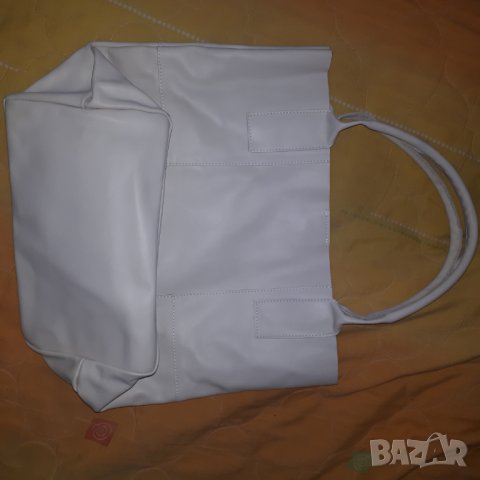 Бяла чанта естествена кожа , снимка 2 - Чанти - 40535675